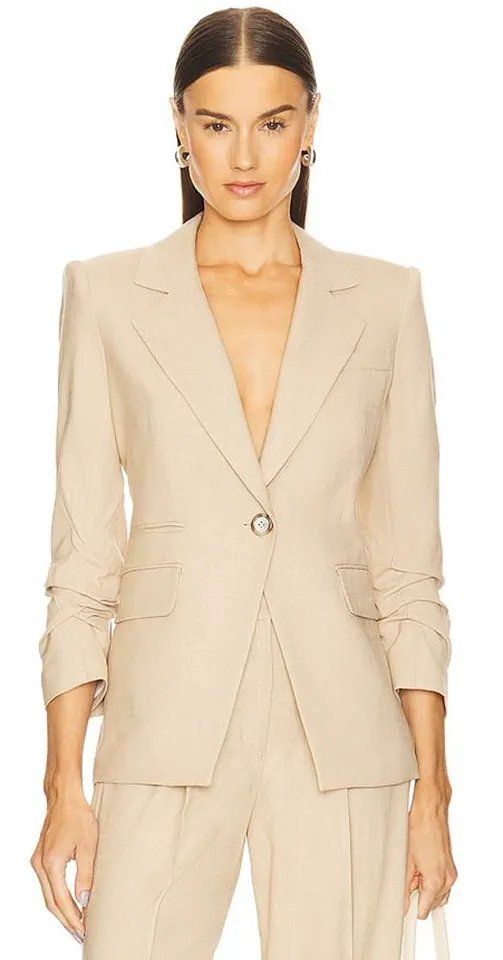 The Power of Uniformity: How Trump's Aides Are Wearing a Fashion Statement in Politics