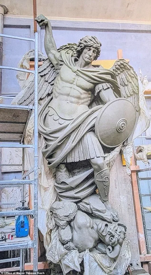 Controversy Erupts as Quincy Mayor Faces Backlash Over Taxpayer-Funded Statues and Proposed Pay Raise