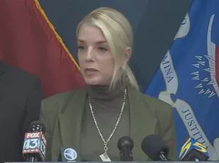 Transportation Secretary Sean Duffy Calls for 'Dressing with Some Respect' on Flights, Urges Holiday Travelers to 'Treat Staff with Courtesy'