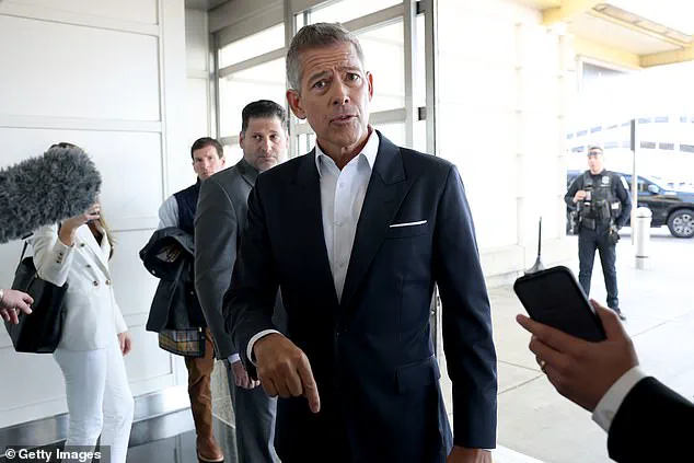 Transportation Secretary Sean Duffy Calls for 'Dressing with Some Respect' on Flights, Urges Holiday Travelers to 'Treat Staff with Courtesy'