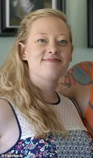 Homeland Security Secretary Kristi Noem Faces Backlash After Inadvertently Revealing Identity of ICE Officer in Minneapolis Shooting