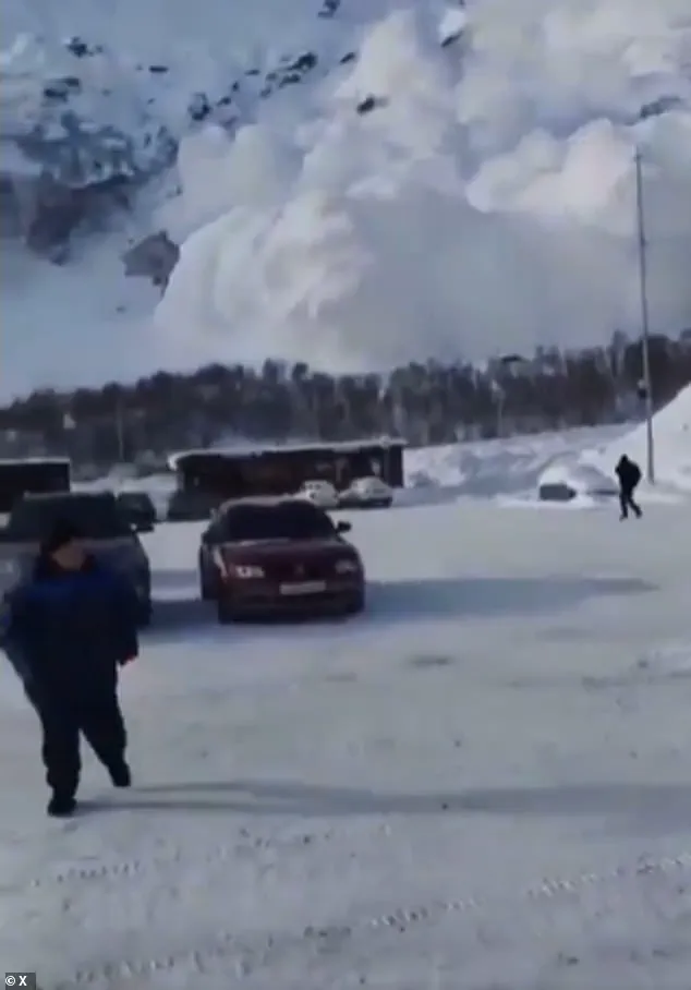 Avalanche Strikes Mount Elbrus Resort in Russia, Sending Tourists Scrambling for Safety as Landscape in Its Path is Obliterated