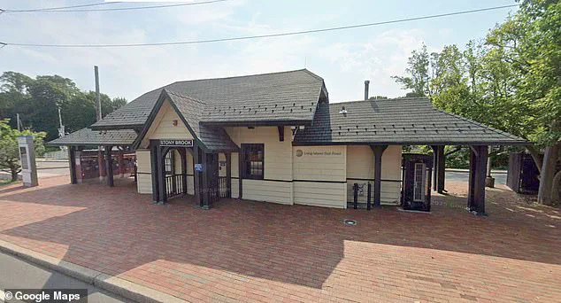 15-Year-Old's Disappearance Sparks Investigation into Roblox-Meeting