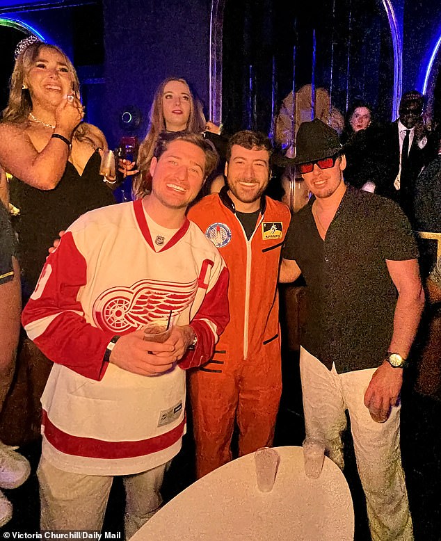 Conservative Singles in D.C. Face Dating Dilemma Amid Political Divide