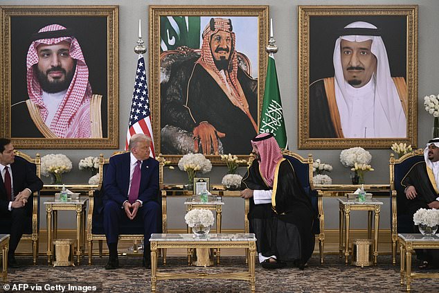 Unexpected Cooperation Between U.S. Media and Saudi Authorities Revealed in Kaitlan Collins' Interview with Karoline Leavitt