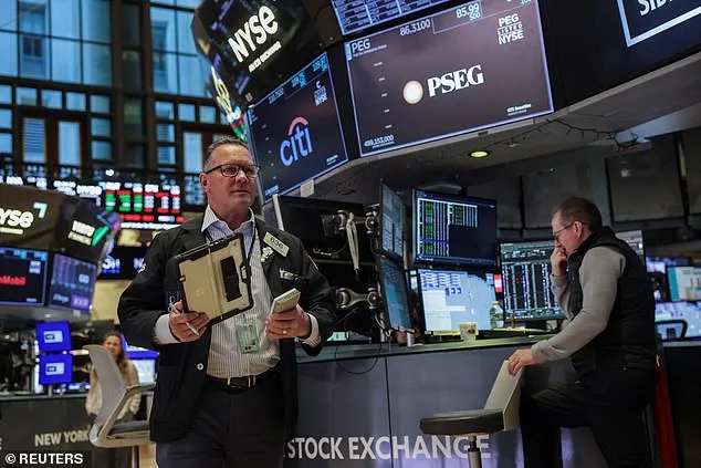 Trump's Sweeping Bank Decree Sparks Wall Street Panic as Financial Institutions Face New Citizenship Data Requirements