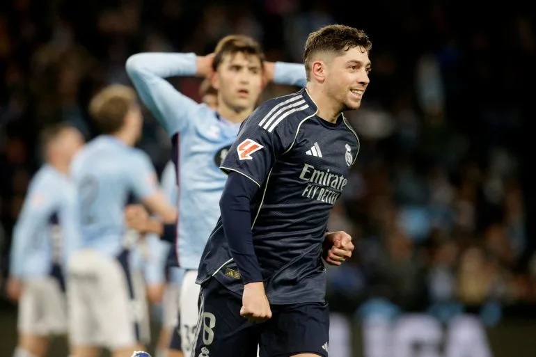 Valverde's Last-Minute Goal Seals Dramatic Win as Real Madrid Re-enter La Liga Title Race