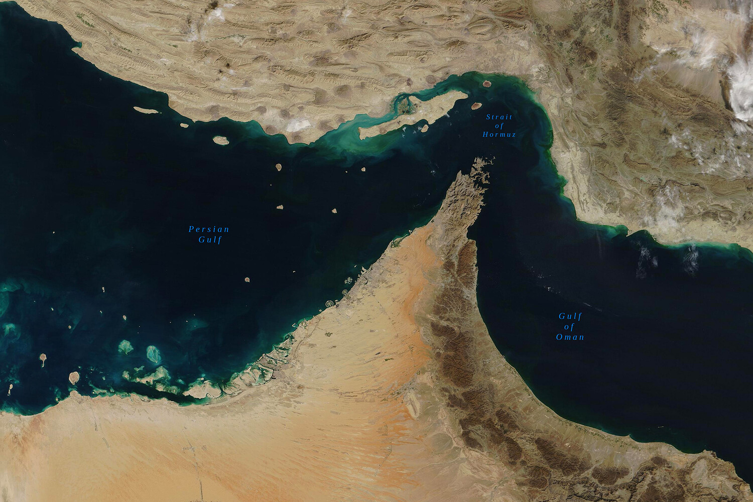 Iran Demands Permissions for Vessel Transit Through Strait of Hormuz, Heightening Tensions