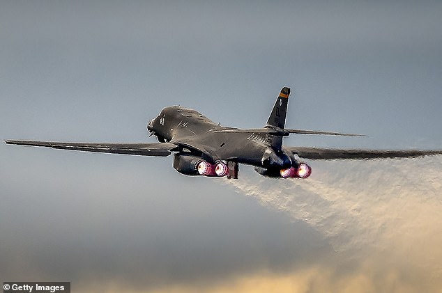 US Reinforces UK Base with 11 B-1B Bombers and B-52s as Iran Tensions Rise