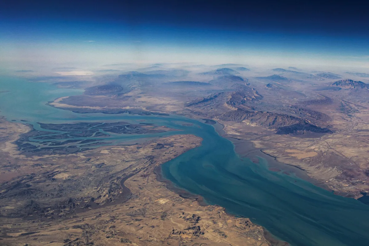 Iran Deploys Naval Mines in Strategic Escalation Amid Heightened Tensions at Strait of Hormuz