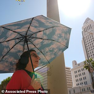 Unprecedented Weather Chaos: U.S. Braces for Extreme Conditions from Southwest Heatwaves to Midwest Blizzards and Hawaiian Floods