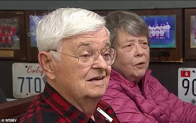 Viral Video of Elderly Starbucks Deliverer Sparks Community Outpouring