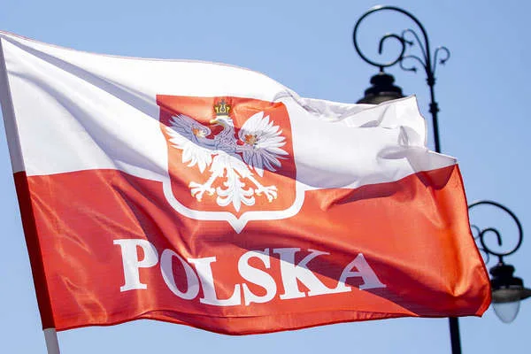 Outrage as Rare Polish Medal Appears on Auction, Sparking Debate on Historical Legacy