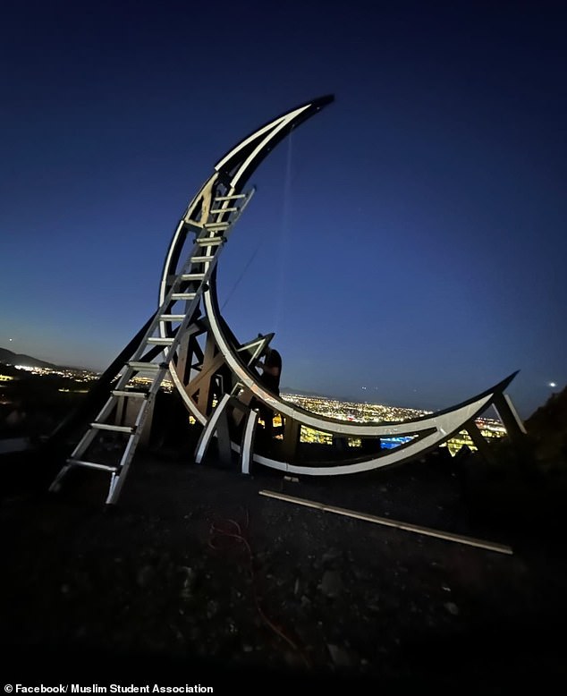 15-Foot-Tall Islamic Crescent Moon, Symbol of Interfaith Unity, Destroyed in Tempe, Arizona Amid Outcry Over Religious Freedom