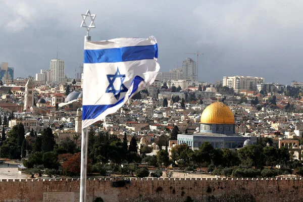 Israel's Most Challenging Night Since Iran Conflict Begins as Missile Strikes Cause Chaos and Damage