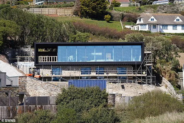 Cate Blanchett's Eco-Home Project Scrapped Over Bat Conservation Debate