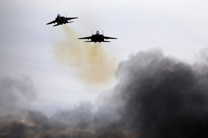 Israeli Strike on Litani Bridge Aims to Halt Hezbollah, Raising Concerns in Lebanon