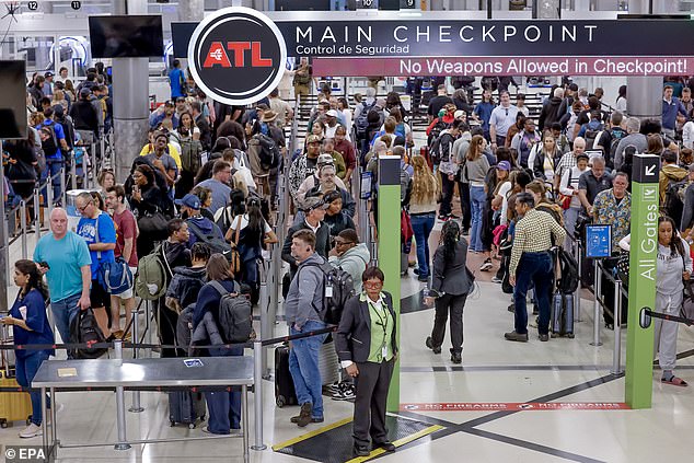 DHS Shutdown: Airport Chaos and Political Deadlock as Easter Travel Looms