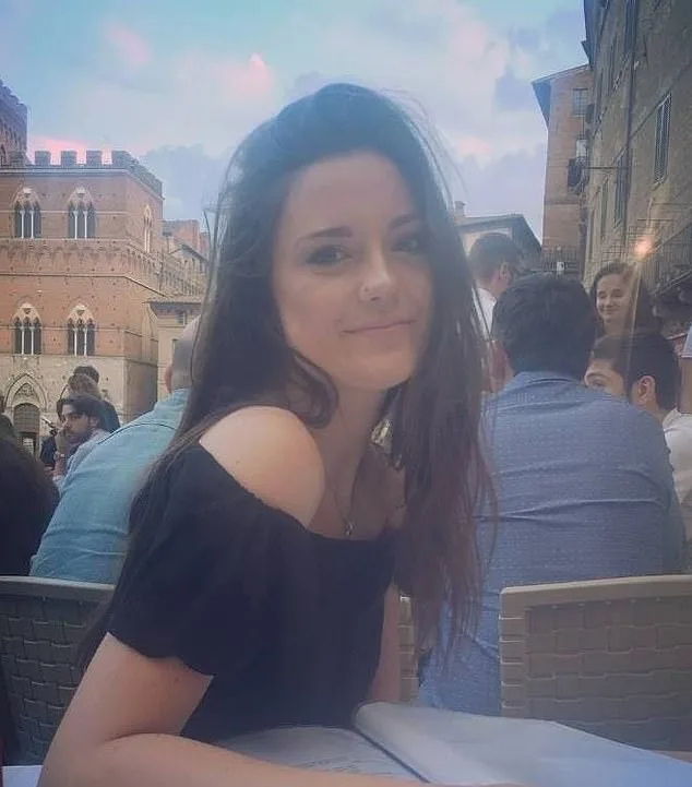 2m Fabergé Egg Stolen from London Pub by Drug Addict Who Didn't Realize What He Took