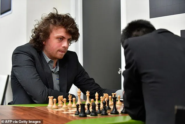 Teenage Chess Prodigy from Kazakhstan Thanks Magnus Carlsen Amid Tournament Controversy Over Selfie Incident