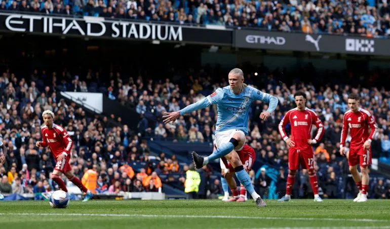 Gunners vs City: Title Showdown at Etihad