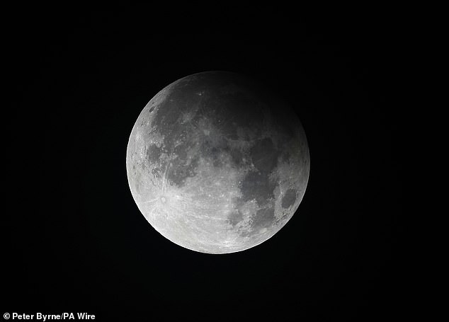 NASA plans $20 billion lunar city settlement by 2032