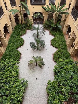 Morocco resort solves "golf widow" with luxury spa for mothers.