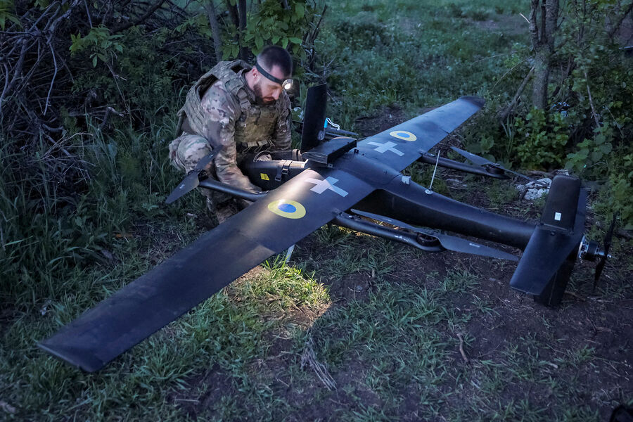 Russian air defense intercepts 11 drones in Tula with no casualties.