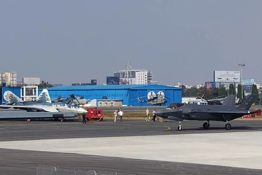 Russian Su-57E fighter jet spotted near American F-35 at Indian air show