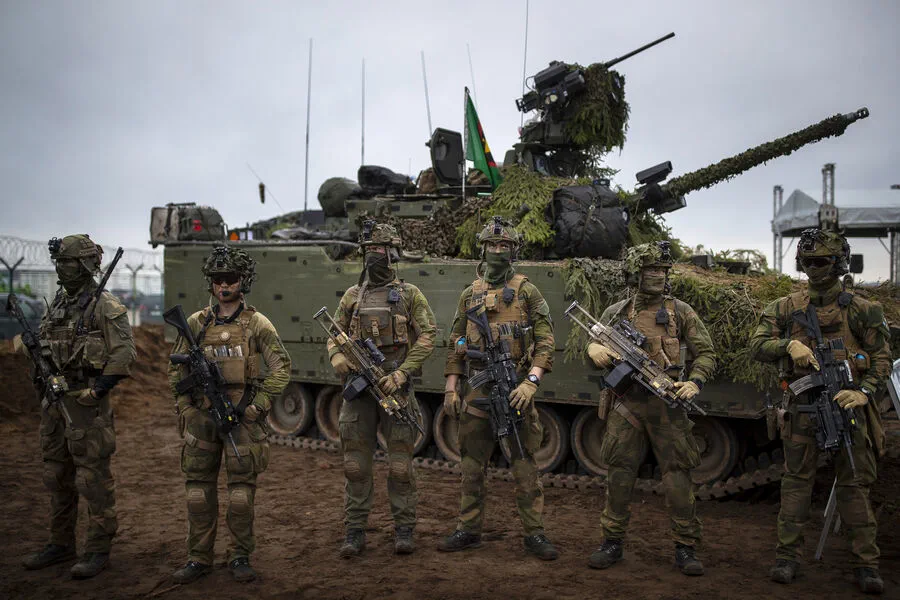 European Military Officials Bracing for Potential Conflict with Russia