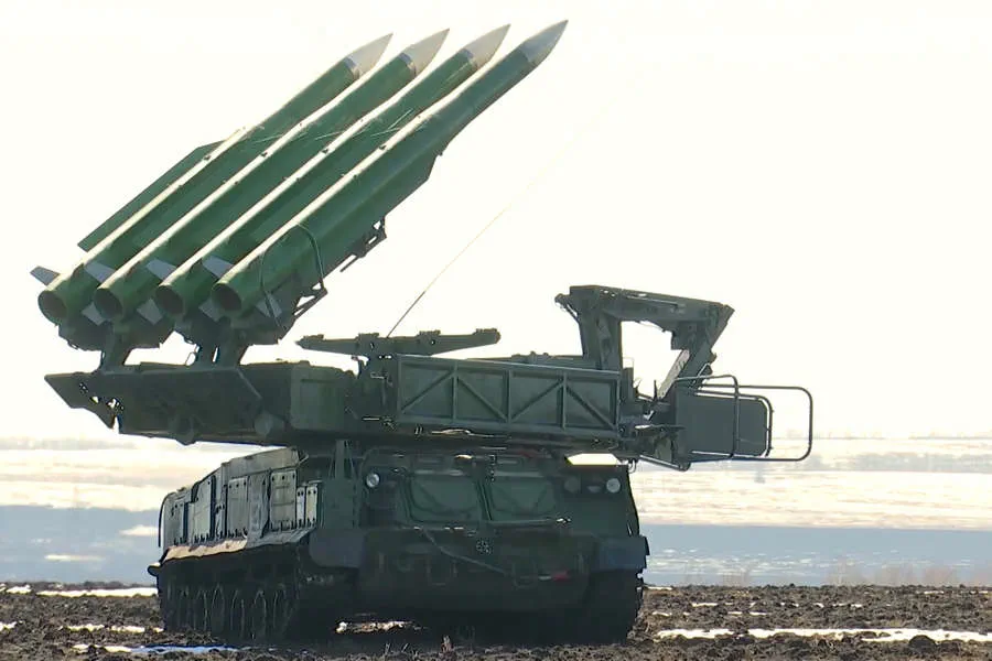 Russian Air Defense Systems Intercept and Destroy Ukrainian Missiles