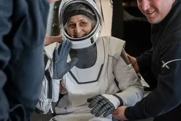 Space Station Astronauts Receive Extended Mission Compensation After Eight-Day Delay