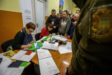Ukrainian MP Criticizes Mobilization System as Outdated and Coercive