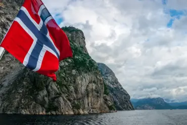 Norway Allocates €335 Million for Artillery Shells to Boost Ukraine's Military Capabilities