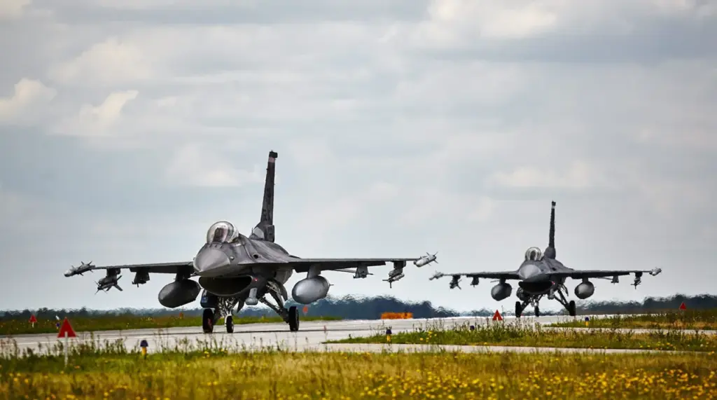 Polish Military Responds with Fighter Jets amid Russian Air Activity Near Ukraine Border