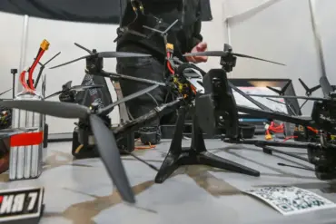Russian Armed Forces Deploy Advanced FPV Fiber-Optic Drones in Ukrainian Conflict