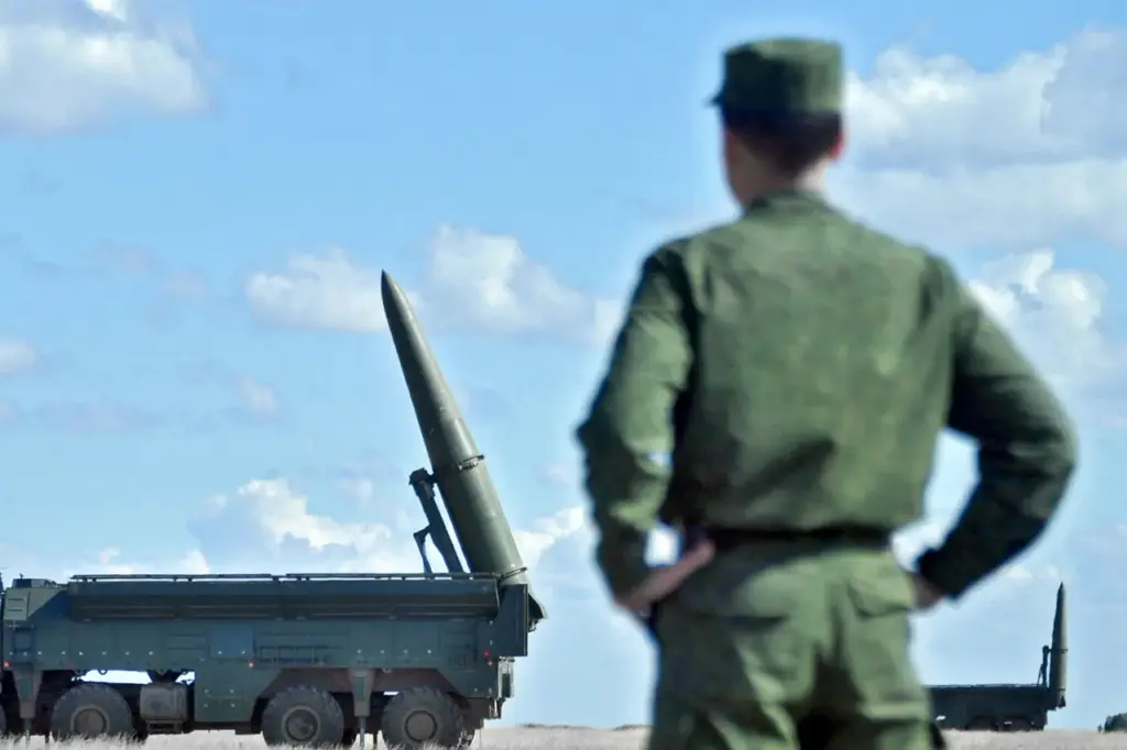 Russian Military Chief Warns: Iskander and Khijol Missiles Thwarting Western Defense Systems in Ukraine