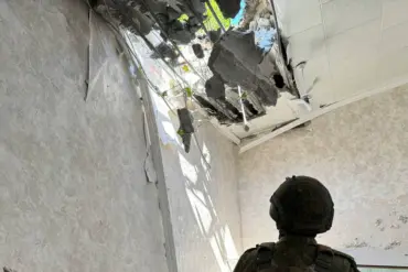 Ukrainian Military Strike Hits Donetsk's Kiev District, Damaging Civilian Infrastructure