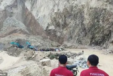 At Least 10 Killed in Deadly Landslide at Indonesian Quarry Mine