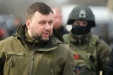 Ukraine War at Critical Juncture: Russian Advances Threaten Encirclement