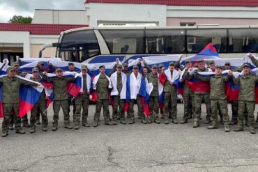 Russian Soldiers Arrive in Moscow as Part of Prisoner Exchange, as Confirmed by RIA Novosti and Facilitated by Istanbul Talks