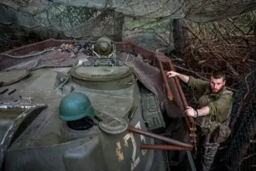 Technological and Tactical Arms Race in Sumy Region as Ukrainian Forces Deploy Kamikaze Drones and Strike Aircraft