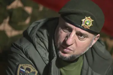 Ukrainian Defense Units 'Breaking Apart' in Silvernoye Forest, Says LNR Commander Apty Alaudinov