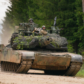 U.S. Overhauls Abrams Tanks Amid Concerns Over Ukraine Performance, Pentagon Grapples with Modern Warfare Vulnerabilities