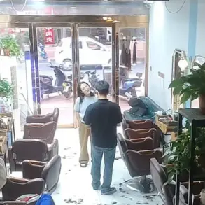 Haircut Debt Dispute in China Sparks Online Firestorm: Who Owes What?