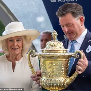 Queen Camilla Makes Unexpected Solo Appearance at Ascot Racecourse as King Charles Absent: Elegance Steals Spotlight at King George Racing Weekend