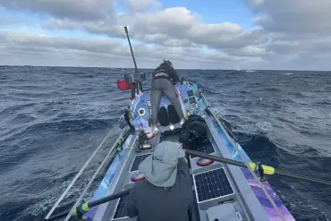 Scottish Brothers Survive Pacific Storm in Record Rowing Attempt