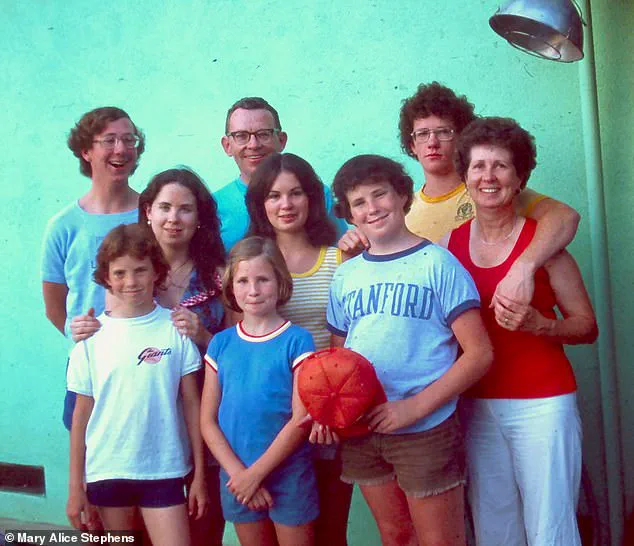 A Hidden 30-Year Battle: Mary Alice Stephens' Secret Struggle with Alcohol