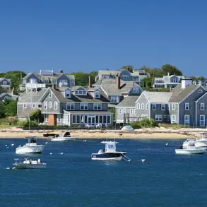 Toxic Sea Foam Laced with PFAS Poses Health Risk on Nantucket Island