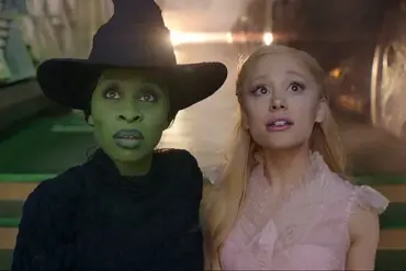 Ariana Grande Debuts New Look at 2025 VMAs, Expert Notes Career Message Amid Fendi Dress Appearance